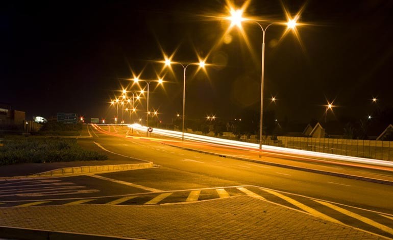 Council U-turn as 4,000 fewer street lights to be taken out