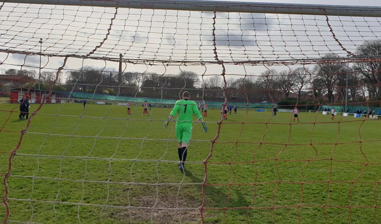 Aycliffe crash to defeat with another late goal