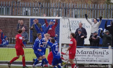 WHITLEY BAY V AYCLIFFE - PICTURES