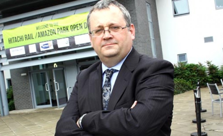 HITACHI BOSS RELISHING AYCLIFFE ROLE