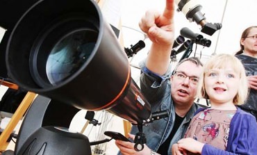 THOUSANDS FLOCK TO NETPARK SCIENCE FESTIVAL