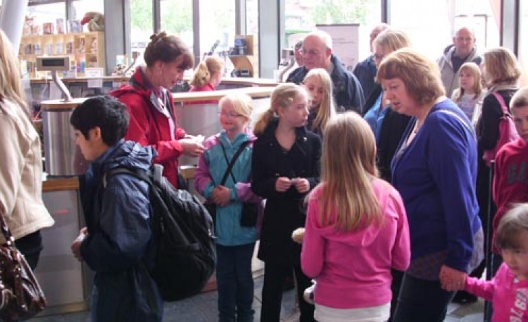 FAMILY LEARNING DAY AT LIFE CENTRE