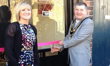 AYCLIFFE GIRL OPENS NEW SHOP