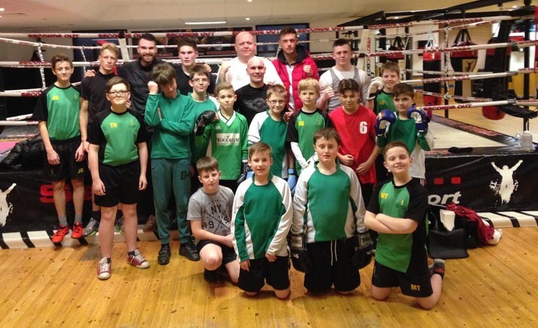 Students get a lesson in professional boxing