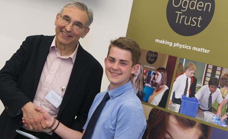 Aycliffe student gets top Physics award