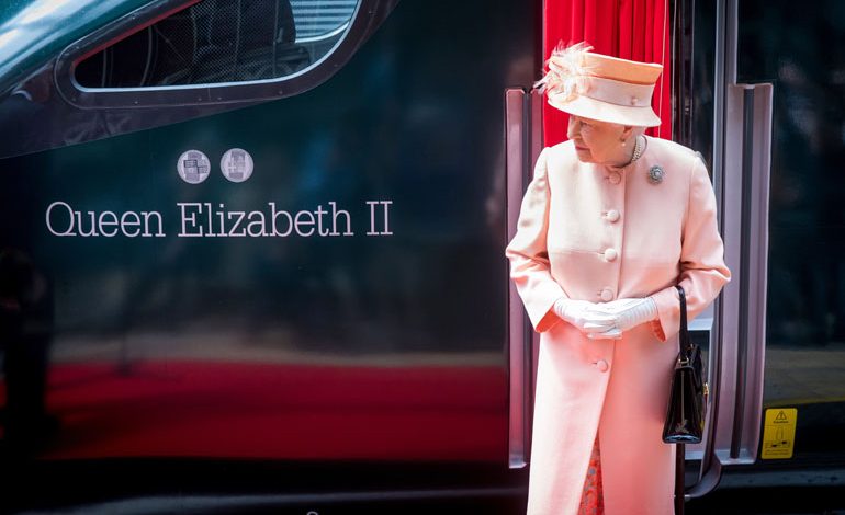 HM The Queen names new Hitachi Intercity Express Train “Queen Elizabeth II”