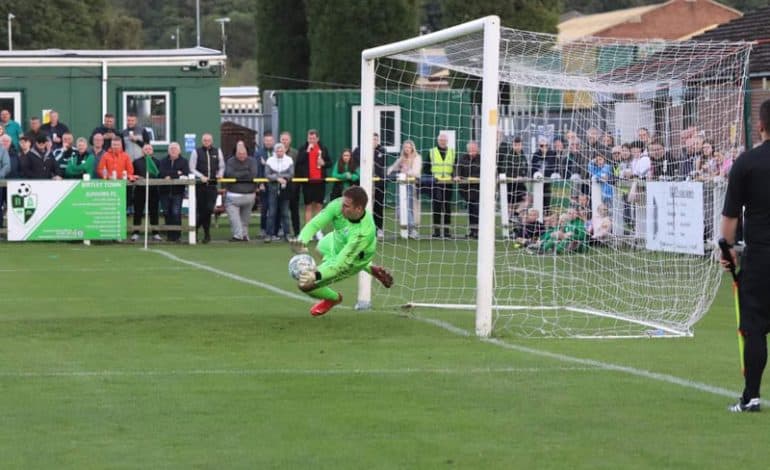 Aycliffe progress to first round proper of Vase after shoot-out win