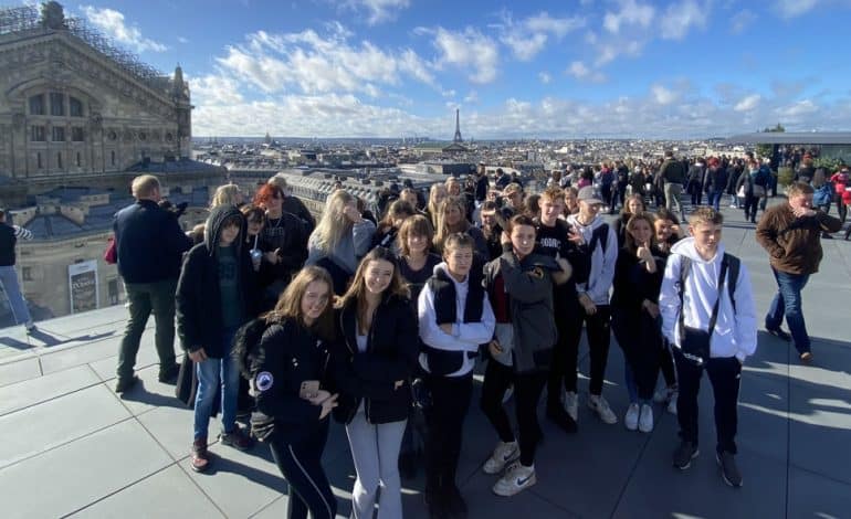 Students get a taste of Parisian culture during trip