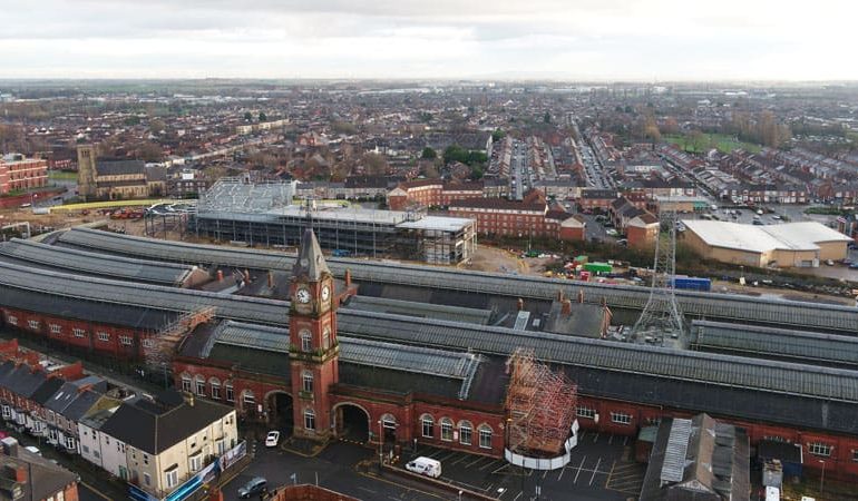 1,100+ tonnes of British steel installed at Darlington station